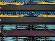 Cemût sielzi il conessiôrs optic di fiber che a cjant lis standards di industrie